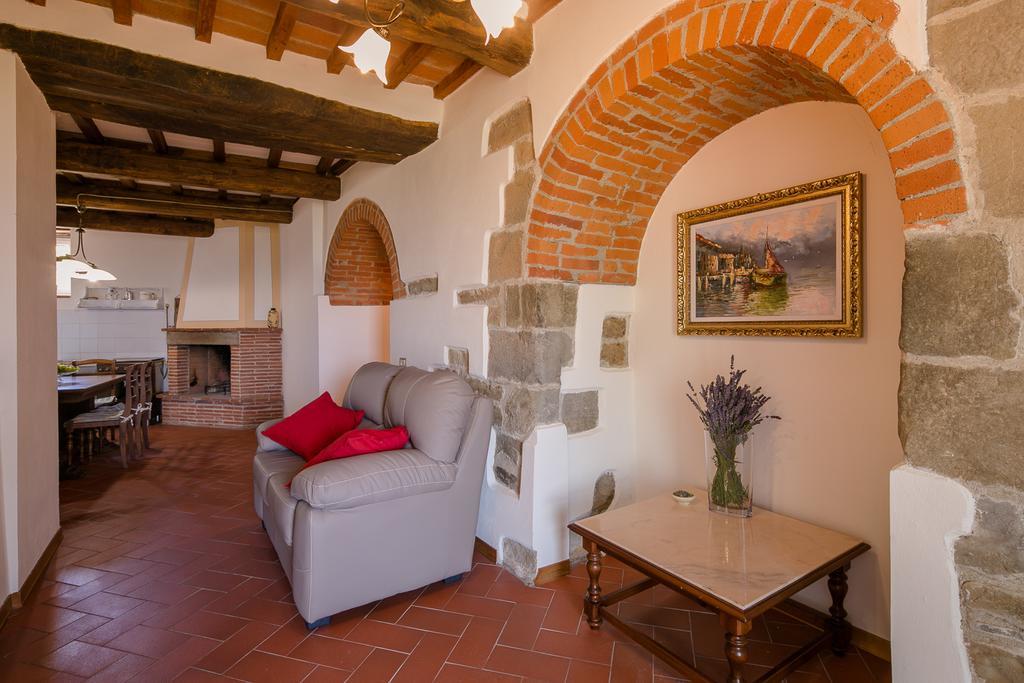 Borgo Al Teto La Vite Apartment Castiglion Fiorentino Bagian luar foto